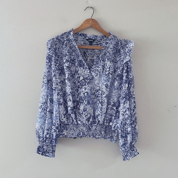 NWT Express Blue and White Blouse, Sz M - Picture 1 of 4